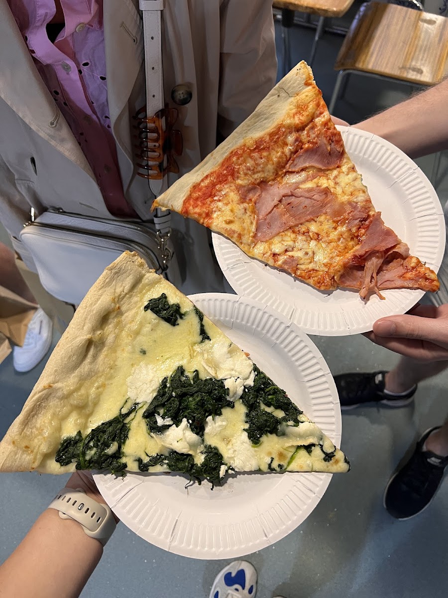 Pizza & Pasta Napoli-5